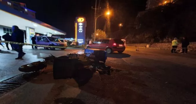Otomobil ile kurye motoru çarpıştı: 1 ölü
