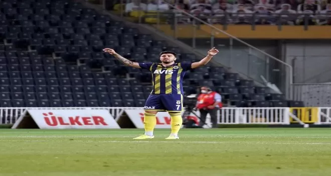 Ozan Tufan stoperde
