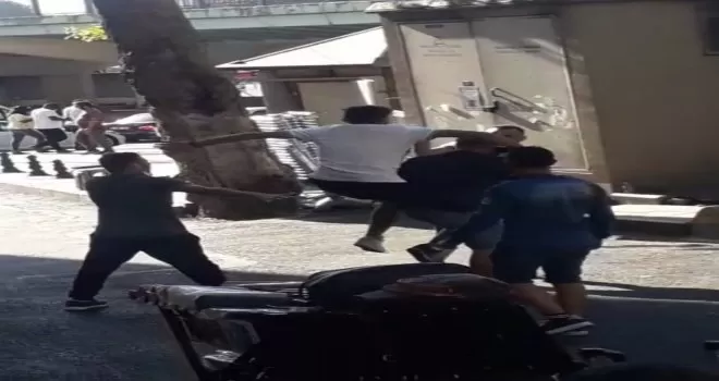 (Özel) Aksaray’da uçan tekmeli kavga

