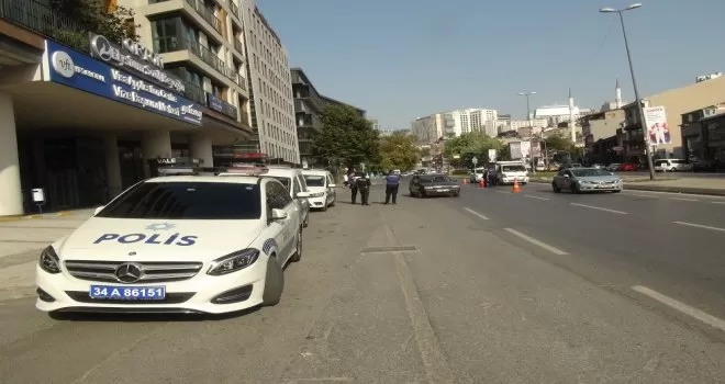  Beyoğlu’nda 40 ekip ve 100 personelle huzur uygulaması