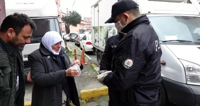 Beyoğlu polisinden 83 yaşındaki kadına yardım eli