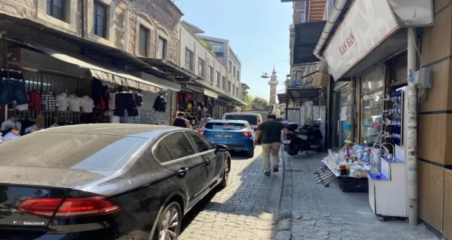 (Özel) Bu mahallenin nüfusu gece 12, gündüz 200 bin kişi
