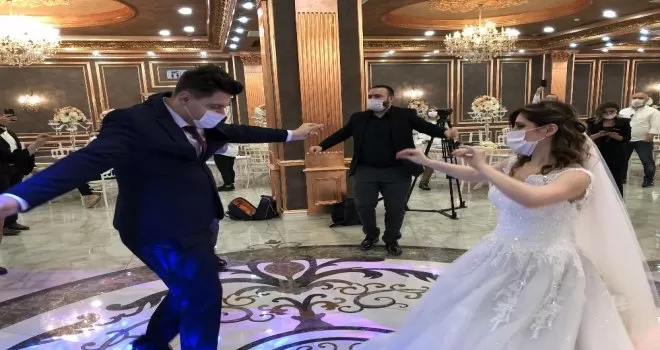 (Özel) Düğün salonlarından sosyal mesafeli törenlere hazırız mesajı
