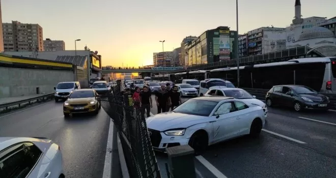 (Özel) E-5’te kaza sonrası yumruklar konuştu

