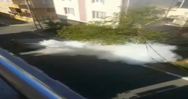  Elektrik kabloları bomba gibi patladı