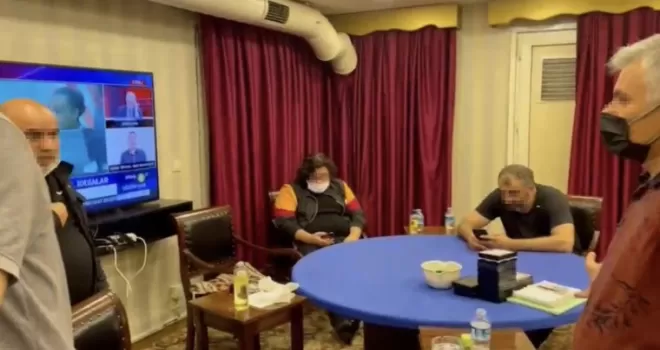 (Özel) Güvenlik kamerası önlemli kumarhaneye polis baskını
