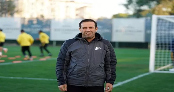 Adil Gevrek: Yayıncı kuruluş bu yanlıştan inşallah döner