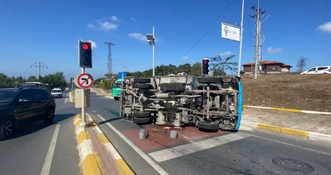  İstanbul’da ’kırmızı ışık’ kazası: 1 yaralı