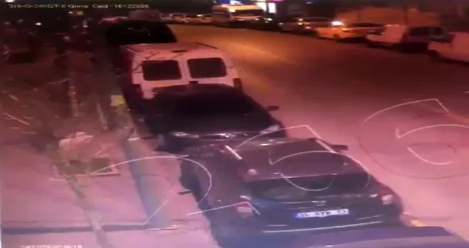 (Özel) İstanbul’da kundakçı dehşeti kamerada
