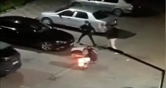  İstanbul’da motosikletli kuryelerin kavgası kamerada