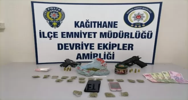 (Özel) İstanbul’da silahlı torbacılar tartışmada havaya ateş açınca yakalandı
