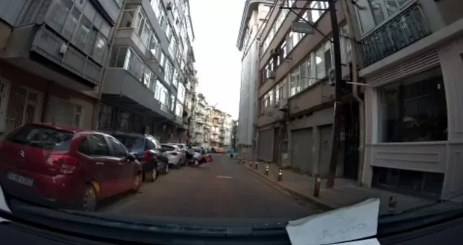 (Özel) İstanbul’da yürekleri ağza getiren kaza kamerada
