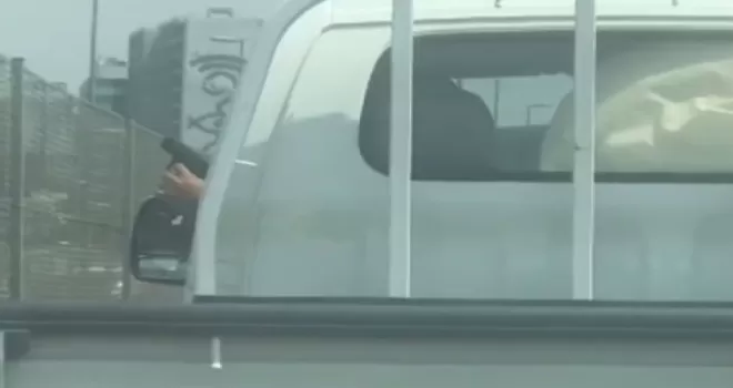 (ÖZEL) İstanbul trafiğine dehşete düşüren görüntü

