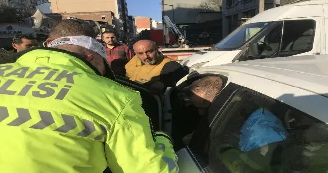 (Özel) İstanbul’un göbeğinde “bonzaili” sürücü dehşeti: Polis zor anlar yaşadı
