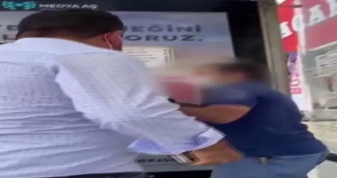 (Özel) Kadınların fotoğraflarını çekerek taciz eden kişiye meydan dayağı
