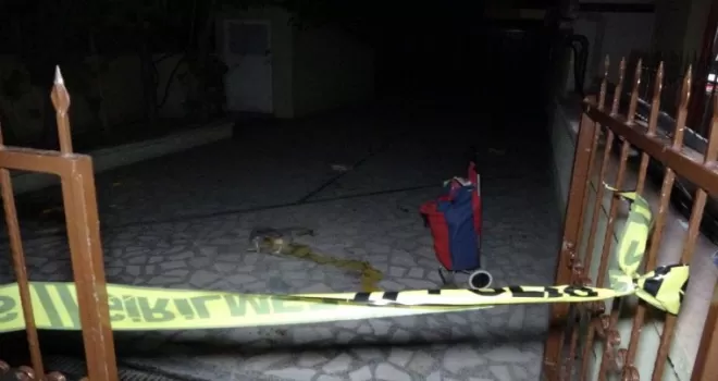 (Özel) Kartal’da pazardan dönen kadına eski kocadan silahlı pusu
