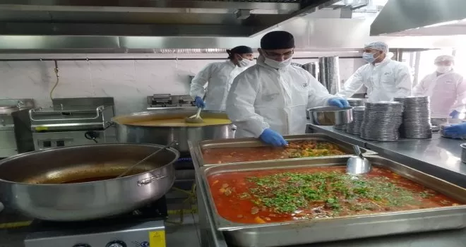 Küçükçekmece’de son bir ayda 32 bin porsiyon yemek hizmeti