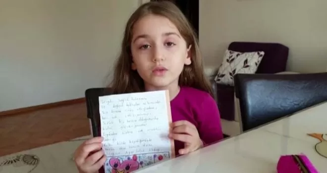 Miniklerden Bakan Koca ve sağlık çalışanlarına teşekkür mektubu