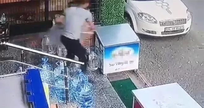 Poğaça hırsızı kameraya böyle yakalandı