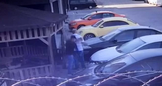 Servis aracını beklerken dehşeti yaşadı