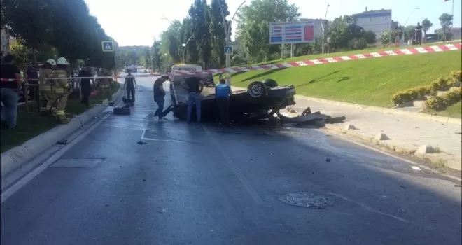 (Özel) Sultangazi’de feci kaza: Takla atan aracın içinden fırladı
