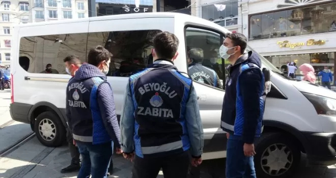 (Özel) Taksim’de dilencilere yönelik geniş kapsamlı operasyon
