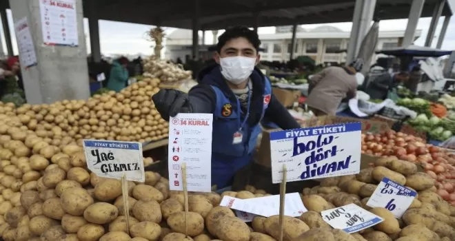 (Özel) Ticaret Bakanlığının önlemlerine pazar esnafından destek

