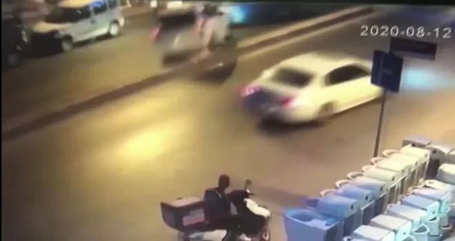  Ümraniye’de zincirleme kaza kamerada
