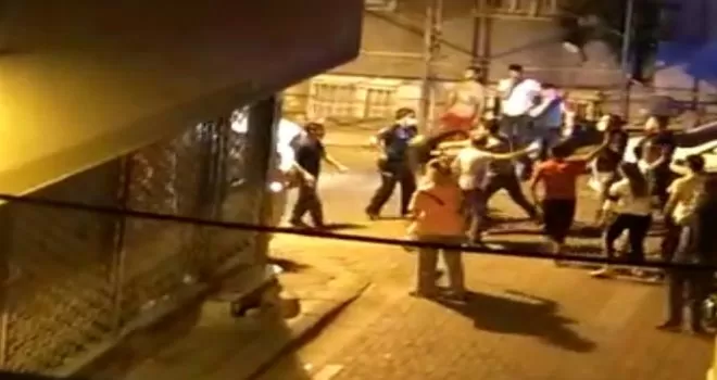 Yol verme kavgasında sokak savaş alanına döndü