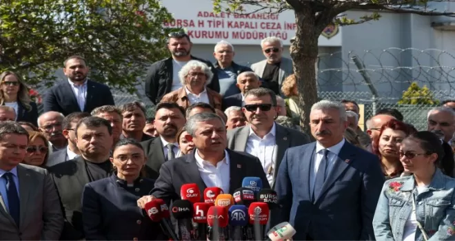 Özgür Özel, Bursa’da tutuklu bulunan Bozbey’i ziyaret etti