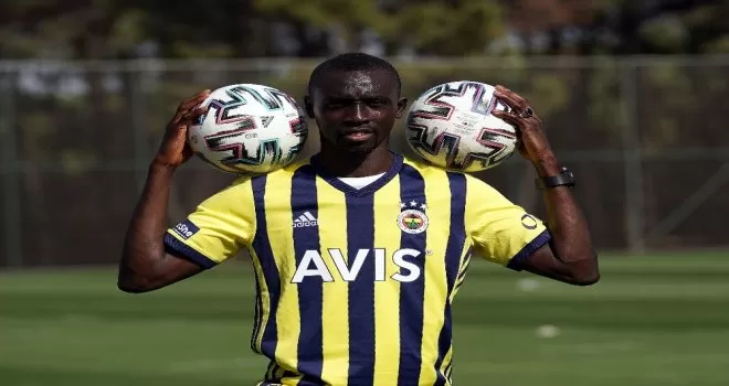 Papiss Cisse: “Fenerbahçe reddedilemeyecek kadar büyük bir kulüp“

