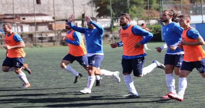 Pazarspor’da 12 futbolcu ve 1 antrenörün Covid-19 testi pozitif çıktı
