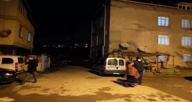 Pendik’te bıçaklı dehşet: Annesini kalbinden bıçakladı
