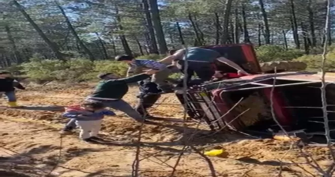 Pendik’te içinde 2 çocuk bulunan Off-Road aracı devrildi

