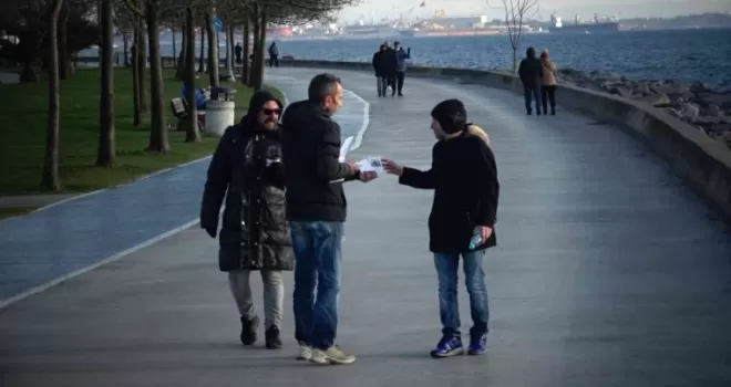 Pendik’te talihsiz vatandaşın hem aracı yandı, hem köpeği kaçtı
