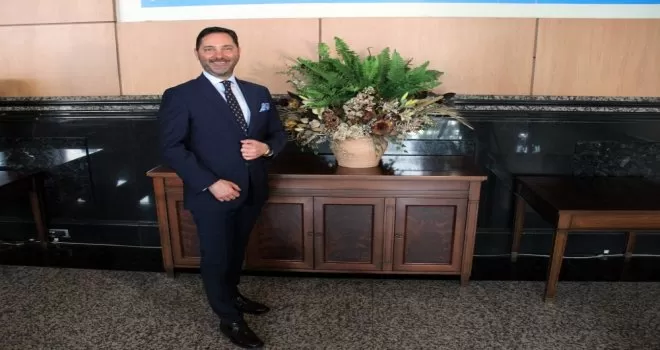 Prof. Dr. Barış Çaynak: ’’Göğüs kemiğini açmadan bypass ameliyatı yapıyoruz’’
