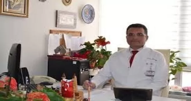 Prof. Dr. Altay, karda düşmeden yürümenin kurallarını anlattı
