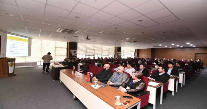 Pursaklar Belediyesi personeline etkili iletişim semineri
