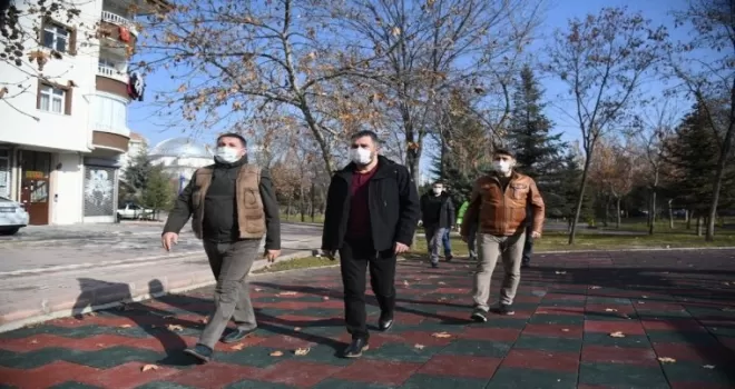 Pursaklar’da parklar ve yürüyüş yolları yenileniyor
