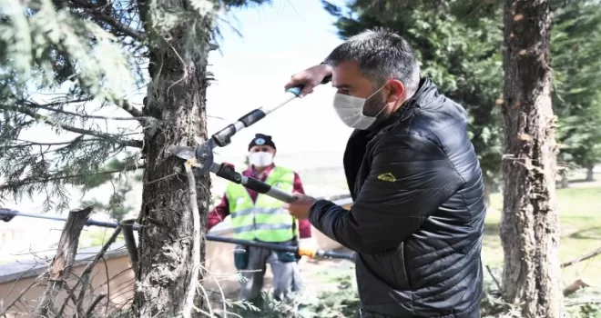 Pursaklar’da parklar yaza hazırlanıyor

