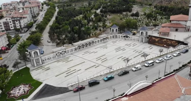 Pursaklar’ın Parlayan Yıldızı ‘‘Şehitlik Meydanı’’
