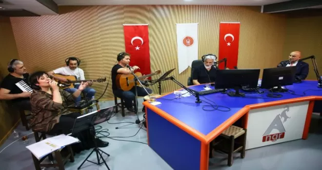 Radyo Angara’da sanat şöleni
