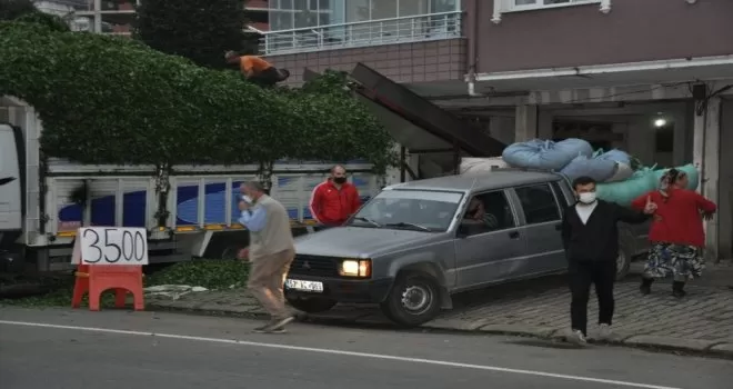 Rize’de özel sektör yaş çay alımlarını sürdürüyor
