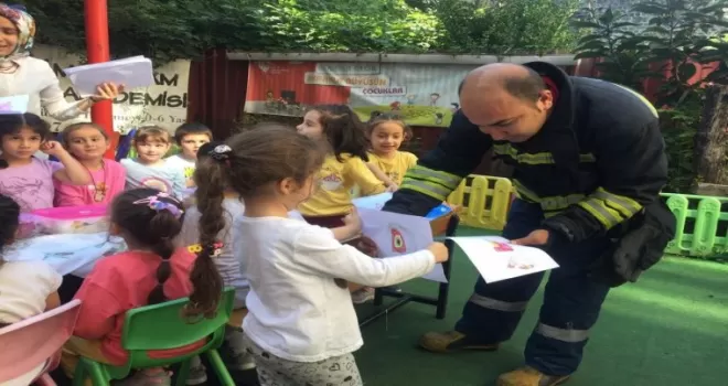 Rize’de yangın ihbarına giden itfaiye ekiplerine sürpriz kutlama