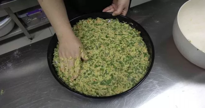 Rizelinin pastası ’Hamsikoli’
