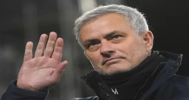 Roma’nın yeni hocası Jose Mourinho oldu
