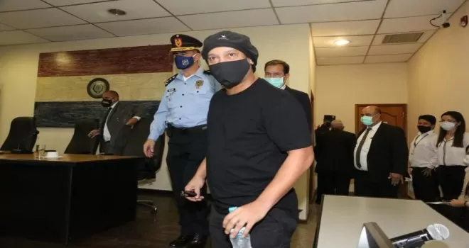 Ronaldinho serbest bırakıldı
