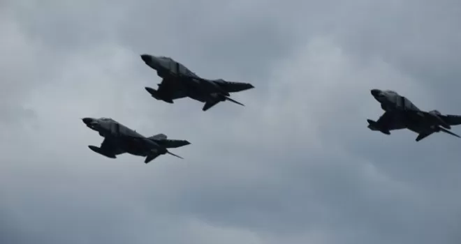 Rejime ait iki adet SU-24 tipi uçak düşürüldü