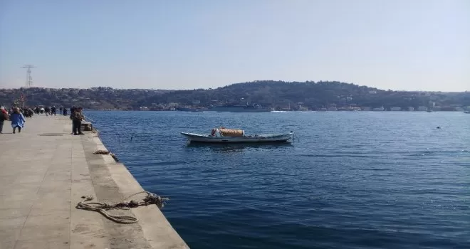 Rus savaş gemisi İstanbul Boğazı’ndan geçti
