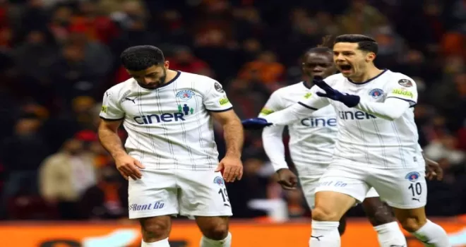 Ryan Donk eski takımına karşı gol attı
